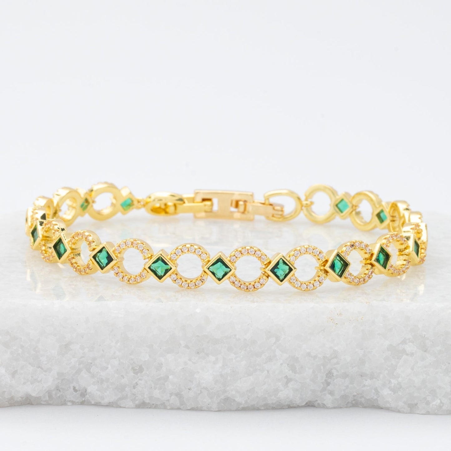 Bracelet in Emerald